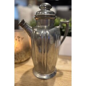 Pilgrim Pewter 3-Pint Pitcher – Silver Decorative Tableware 10.5 Height